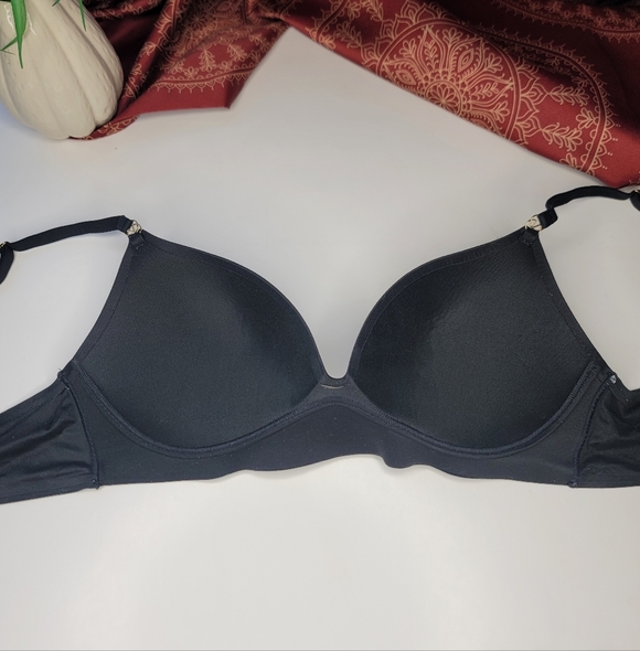 Victoria's Secret Bra Padded No Wire Black Size 36B - Picture 7 of 7